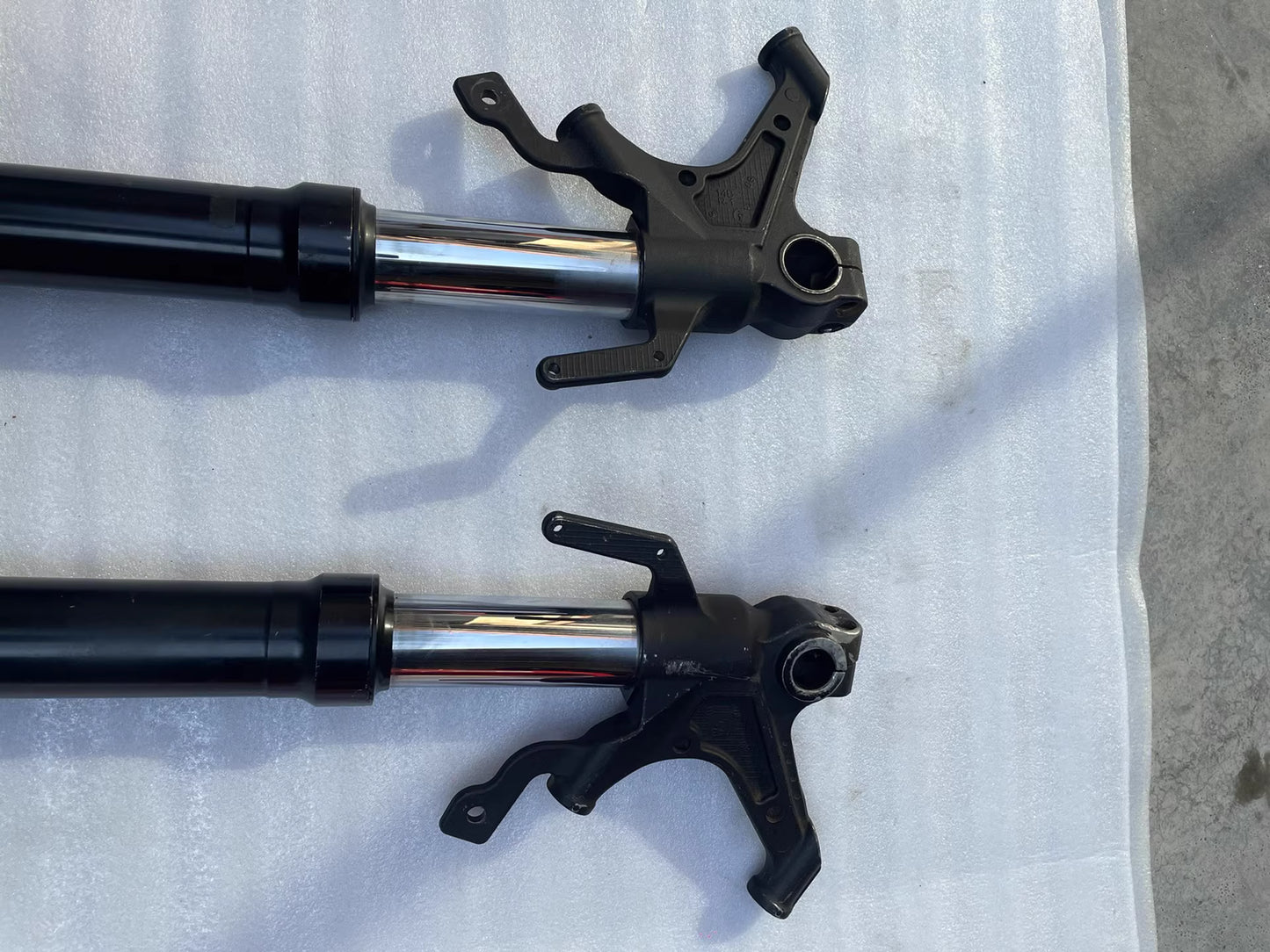 Share 09-14 Yamaha YZF R1 Front Suspension Fork Set Straight